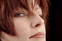 How to Treat Swelling Nose Piercings