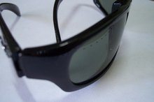 How to Tell If My Oakleys Are Polarized
