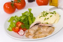 How to Reintroduce Solid Foods Into a Diet