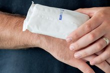 Home Remedy for an Ice Pack Burn on the Skin