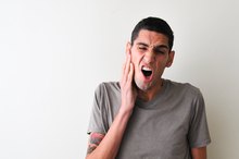 How to Open Up Your Eustachian Tube Naturally
