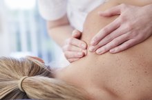 4 Treatments for a Torn Shoulder Ligament