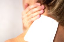 2 Reasons You Don't Want to Leave a Heating Pad on a Sore Muscle for Too Long