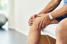 How to Reduce Swollen Legs & Feet