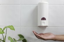 What Are the Ingredients of Liquid Soap?