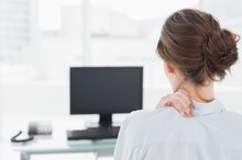 How to Stretch the Trapezius Muscle