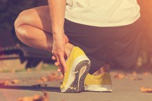 The Best Walking Shoes to Prevent Stress Fractures of the Foot