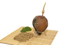 Health Benefits of Smoked Vs. Unsmoked Yerba Mate Tea