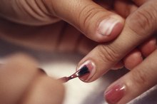 Why Do My Fingernails Peel & Break?
