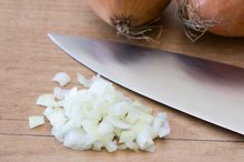 The Effects of Onions on Cholesterol & Blood Sugar