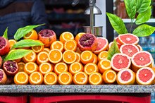 The Best Foods & Liquids to Hydrate the Body