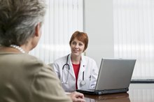 What Is the Difference Between Stasis Dermatitis & Cellulitis?