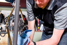 How to Use Isopropyl Alcohol to Clean a Bike