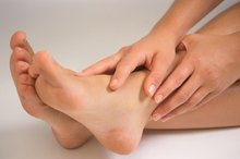 What Does Fungus on the Bottom of Feet Look Like?