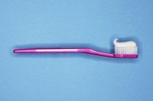 Homemade Toothpaste With Baking Soda & Peroxide