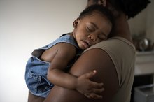 Tendinitis in the Elbow From Holding a Baby