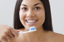 Baking Soda & Peroxide for a Teeth Whitener