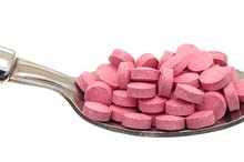 Can You Take Niacin & Vitamin B12 Together?