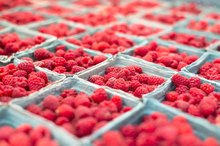 Eating Fruit for Hemorrhoids