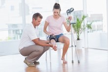 How to Care for a Bruised Knee