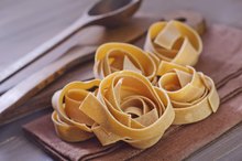 List of Foods That Reduce Uric Acid