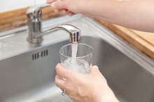 What Are the Benefits of Water on Liver Detoxification?