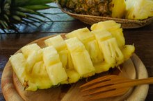 Side Effects of Bioflavonoid Quercetin & Bromelain