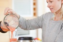 What Smoothies Are Good for an Insulin-Resistant Person?