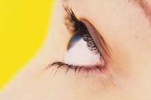 How to Clean Eyelashes With Baby Shampoo