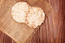 Can I Eat Rice Cakes on an Anti-Yeast Diet?