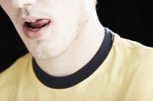 How to Relieve a Sore Mouth From the Side Effects of Amoxicillin