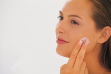 What Causes Big Pores on the Face?