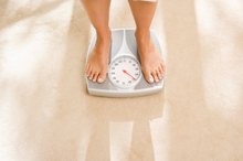 How Many Calories Should You Eat to Stay at 135 Lbs?