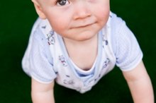 How to Treat Chapped Lips on a Newborn