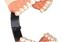 What Kind of Solution Do I Put in a Waterpik?