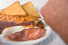 Diabetes & Hot Flashes After Eating Breakfast