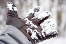 What Are the Causes of Dry Cracked Hands?
