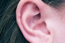 How to Rid Smells in My Ears