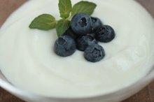How Much Sugar Is in Plain Yogurt?