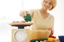 How Many Carbs Per Day to Lose 15 Pounds in 2 Months?